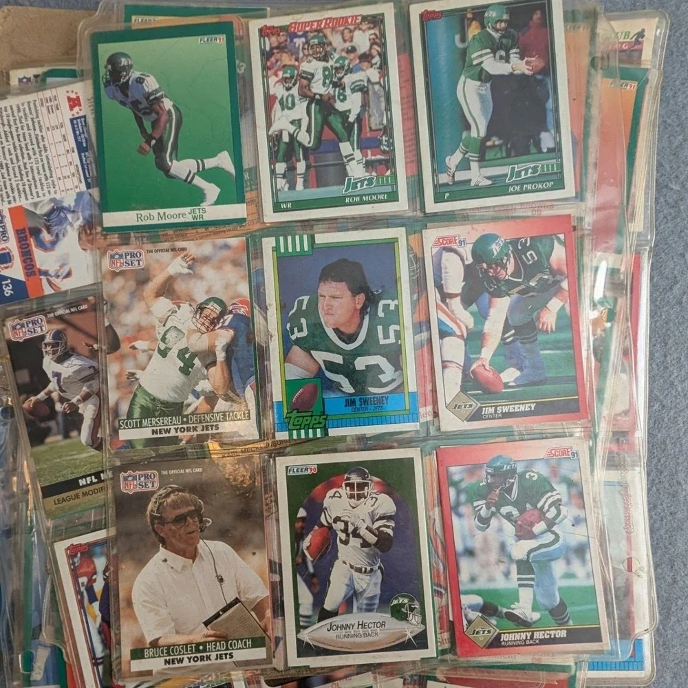NFL Football Card Collection Binder 200+ Barry Sander Emmitt Smith‎ Rookies